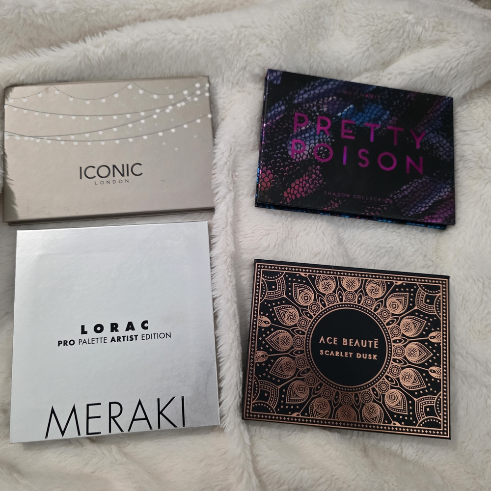 Face And Eyeshadow Palette Bundle